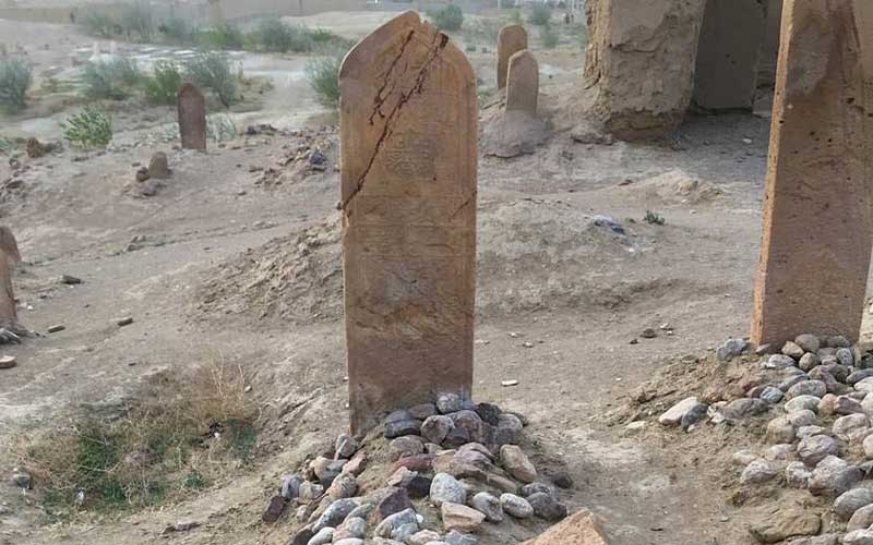 تاریخچه کوتاهی از سنگ قبر در ایران و جهان